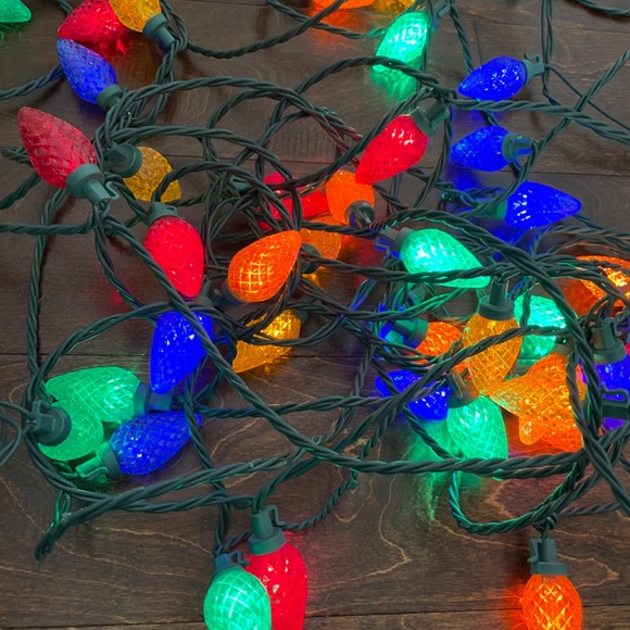 ππ
π» Colorful Christmas lights β€οΈπ§‘πππ - Picture 2 of 5